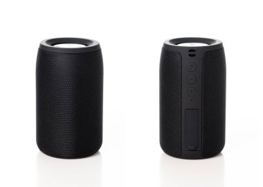 Beyaz arkaplan üzerinde izole siyah kablosuz bluetooth hoparlörü.