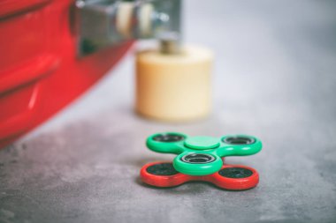 Plastik hareketli döner oyuncak, stres ve endişe giderici oyuncak.