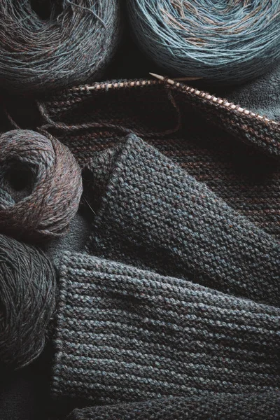 Skeins Wool Yarn Wooden Knitting Needles Unfinished Scarf Process Knitting — Foto de Stock