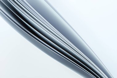 Beyaz arka planda birkaç eğri kağıt.