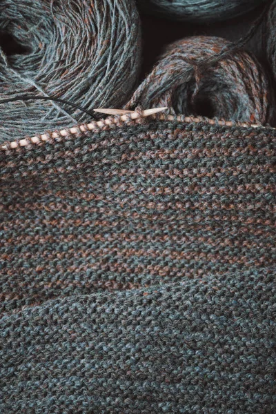 Skeins Wool Yarn Wooden Knitting Needles Unfinished Scarf Process Knitting — Stockfoto