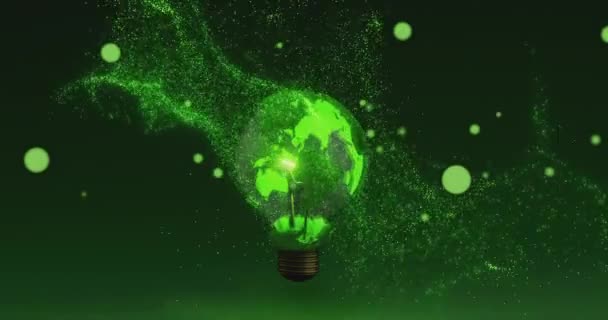 明るい電球の形で地球を回転させます 散乱光粒子 グリーンエネルギー 地球保護 持続可能な開発 生態系 再生可能な資源 — ストック動画