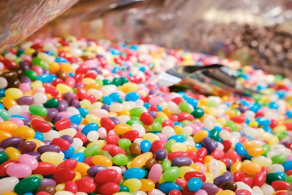 Smíšené Pestrobarevné Želé Fazole Kovové Kopečky Cukrárně — Stock fotografie