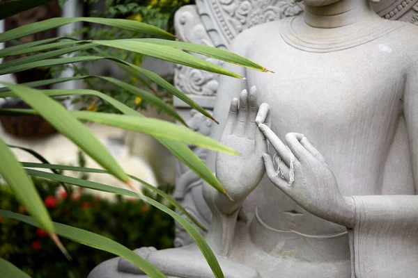 Buddha雕像 Thailand的遮掩 — 图库照片