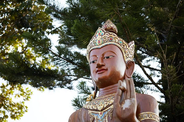 Boeddha Figuur Bij Tempel — Stockfoto