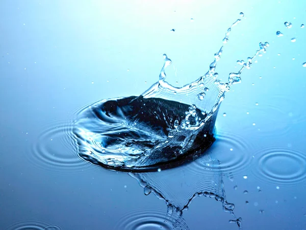 Salpicadura Agua Con Burbujas — Foto de Stock