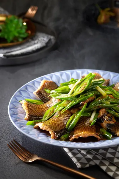 Comida Chinesa Tradicional Carne Cobra Pimenta Verde — Fotografia de Stock