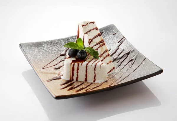Шоколадное Суфле Мороженым Мятой — стоковое фото