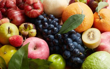 Yakın plan, çeşitli meyve çeşitleri.