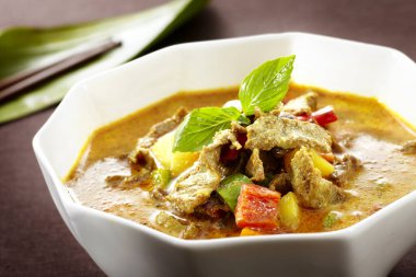 Lezzetli yemek, etli Tom çorbası.