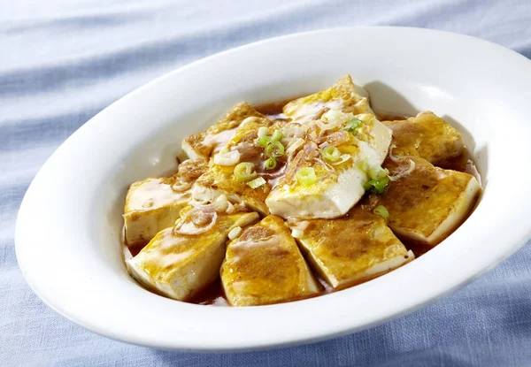 Traditionellt Kinesiskt Kök Stekt Och Bräserad Tofu — Stockfoto