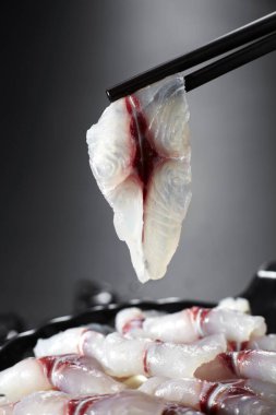 Taze malzemeler, çiğ balık filetosu. Kapat.