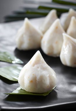 Taze malzemeler, karides köfteleri. Kapat.