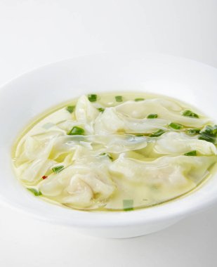 Geleneksel Çin mutfağı, haşlanmış wonton.