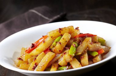 Geleneksel Çin mutfağı, baharatlı kavun.