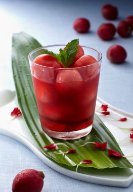 Geleneksel Çin mutfağı, küçük domatesli soğuk sebzeler.