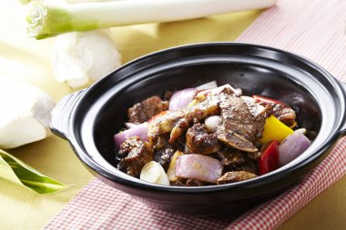 Asya yemeği. Sebzeli biftek