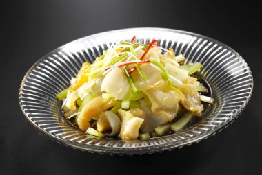 Geleneksel Çin yemekleri, soğuk deniz kabuğu dilimleri.