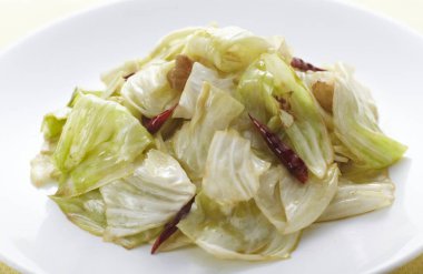 Geleneksel Çin yemeği, kızarmış lahana.