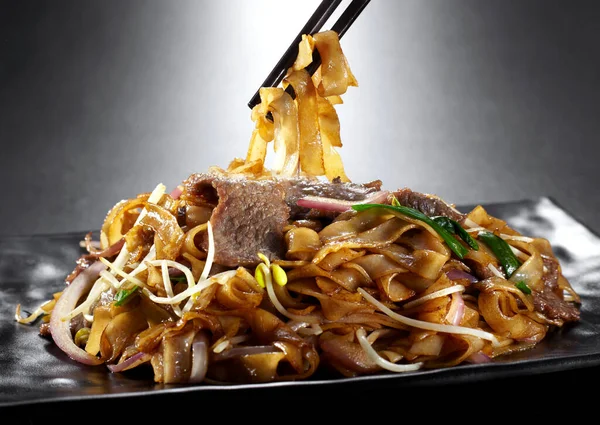 Traditionele Chinese Keuken Rundvlees Gebakken Rijst Noedels — Stockfoto