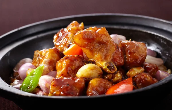 Традиционная Китайская Кухня Тушеные Свиные Ребрышки Горшочке — стоковое фото
