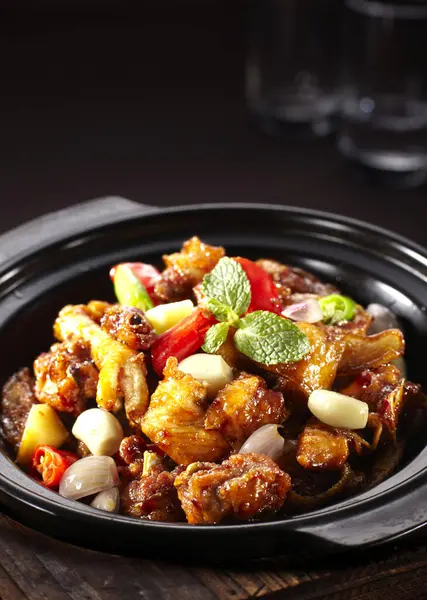 Tradycyjne Chińskie Jedzenie Dzbanek Galaretką Kurczaka — Zdjęcie stockowe