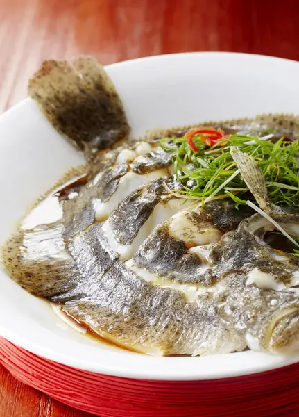Comida Tradicional Chinesa Peixe Cozido Vapor — Fotografia de Stock