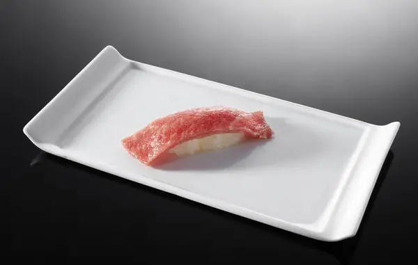 Lezzetli Japon Yemekleri Balık Suşisi — Stok fotoğraf
