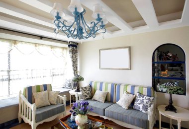 Modern oturma odasının içi.