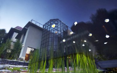 Şehirde modern bir ev.