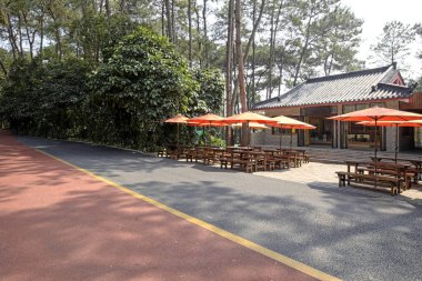 Parktaki güzel mimari