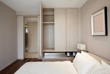 Modern yatak odasının içi