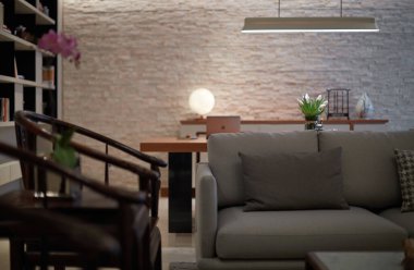 Modern oturma odasının içi.