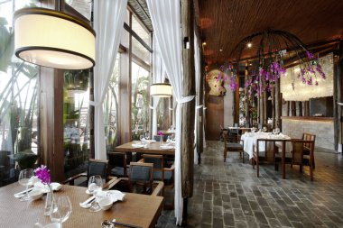 Bir restoranın içinde.