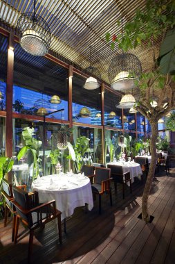 Restoranın içinde.