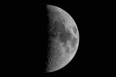 (Kendi teleskopla, Nasa görüntü kullanılan yok görülen bir astronomik teleskop ile görüldü ilk çeyrek moon)