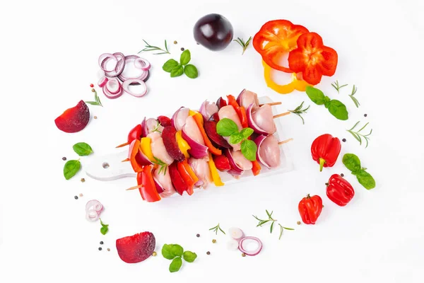 Skewers Pieces Raw Meat Red Yellow Green Pepper Top View 图库图片