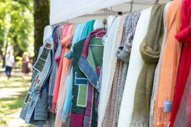 Letonya 'daki Riga Central Park' ında Şarkı Festivali ve Ligo kutlaması