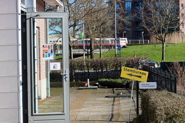Nizozemsko Března Provinční Vodohospodářské Volby Rozsudek Volební Místnosti Nieuwerkerk Aan — Stock fotografie