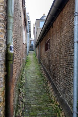 Hollanda, Moordrecht Dorpsstraat 'ta terk edilmiş restoran ve içki dükkanı Het Posthuis.