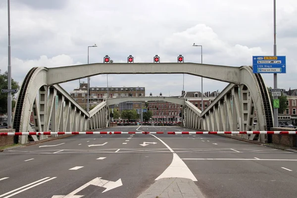 Koninginnebrug Most Mezi Noordereilandem Jižním Rotterdamem Byl Právě Nizozemsku Uzavřen — Stock fotografie
