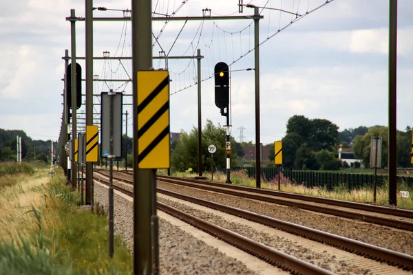 Bariery Czerwone Światła Przejeździe Kolejowym Moordrecht Holandii — Zdjęcie stockowe