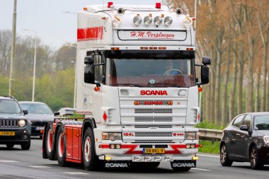 Hollanda 'nın güneyindeki Retro Truck Tour' a Retro kamyonlar katılıyor