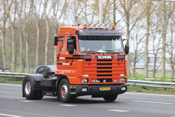 Грузовики Retro Участвуют Retro Truck Tour Через Южную Голландию Нидерландах — стоковое фото