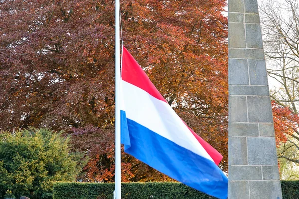 Holland Zászló Félárboc Helyi Emlékezet Napján Azok Számára Akik Háború — Stock Fotó