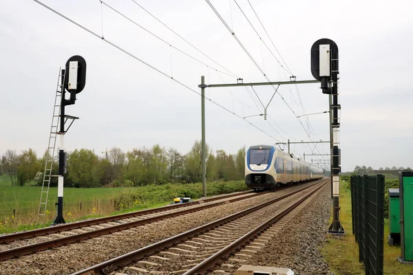 Slt Místní Dojíždějící Vlak Trati Mezi Goudou Rotterdamem Nizozemí — Stock fotografie