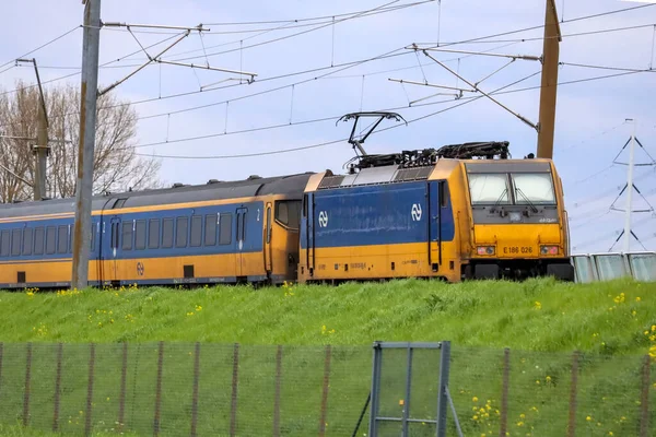 Traxx Locomotive Passengers Cars High Speed Track Amsterdam Rotterdam Netherlands — Stock Photo, Image