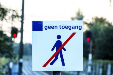 Nieuwerkerk aan den IJssel tren istasyonu kötü durumda Hollanda 'da yenilenmeyi bekliyor