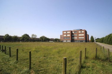 Cedrah 'ın Beth-San huzurevinin yanındaki arazi Hollanda' daki Moerkapelle 'de ikinci bir ev inşa edilecek.