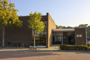 Hollanda 'nın eski Nieuwerkerk kasabasındaki sokaklar